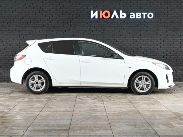 Mazda 3 II (BL) Рестайлинг с пробегом 2012 года, цена 600 000 рублей, 257255 км, хэтчбек, Автокод Объявления