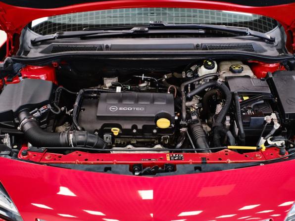 Opel Astra J Рестайлинг с пробегом 2012 года, цена 835 000 рублей, 88245 км, хэтчбек, Автокод Объявления