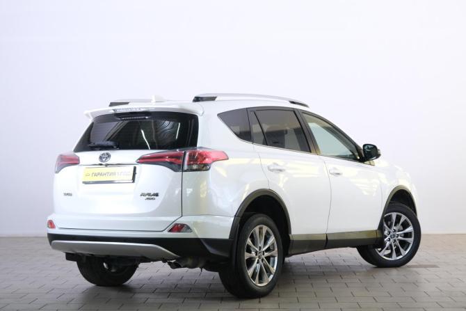 Toyota RAV4 IV (XA40) Рестайлинг с пробегом 2016 года, цена 2 599 000 рублей, 156000 км, внедорожник, Автокод Объявления