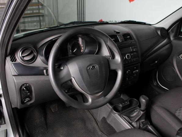 Lada (ВАЗ) Granta I Рестайлинг с пробегом 2023 года, цена 910 000 рублей, 39000 км, седан, Автокод Объявления