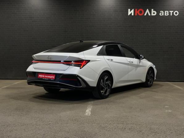 Hyundai Elantra VII (CN7) Рестайлинг с пробегом 2024 года, цена 2 390 000 рублей, 36264 км, седан, Автокод Объявления