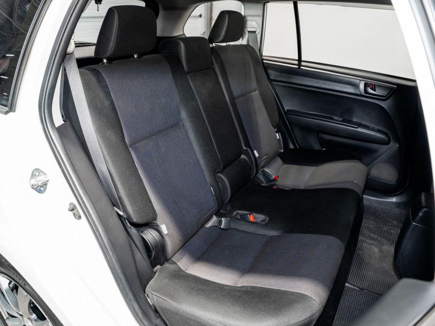 Toyota Corolla XI (E160 E170) Рестайлинг 2 Чита  - изображение 5