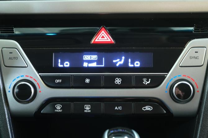 Hyundai Elantra VI (AD) с пробегом 2018 года, цена 1 719 000 рублей, 88000 км, седан, Автокод Объявления