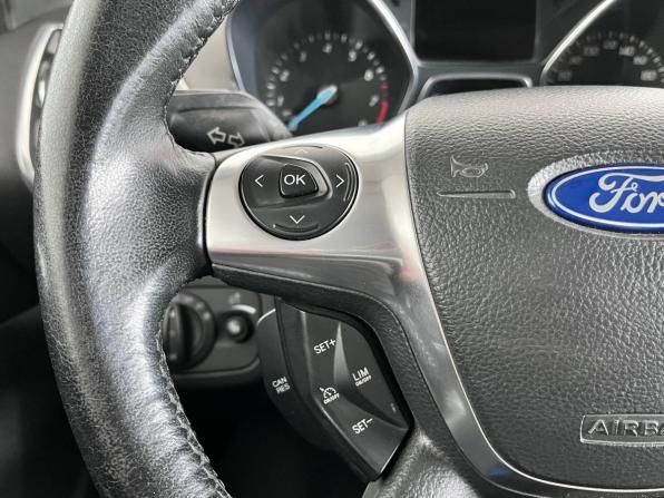 Ford Kuga II с пробегом 2014 года, цена 1 230 000 рублей, 137131 км, внедорожник, Автокод Объявления