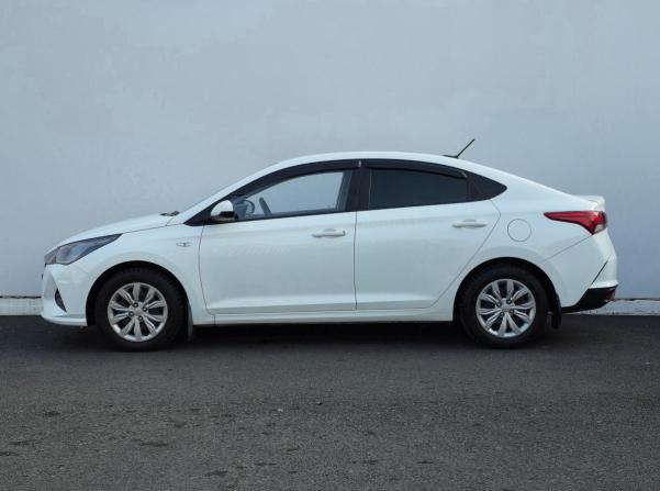 Hyundai Solaris II Рестайлинг с пробегом 2020 года, цена 1 670 000 рублей, 60000 км, седан, Автокод Объявления