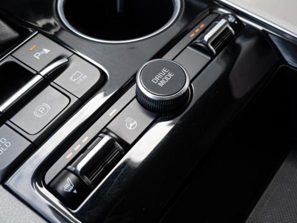 Kia K5 III с пробегом 2021 года, цена 3 000 000 рублей, 65722 км, седан, Автокод Объявления