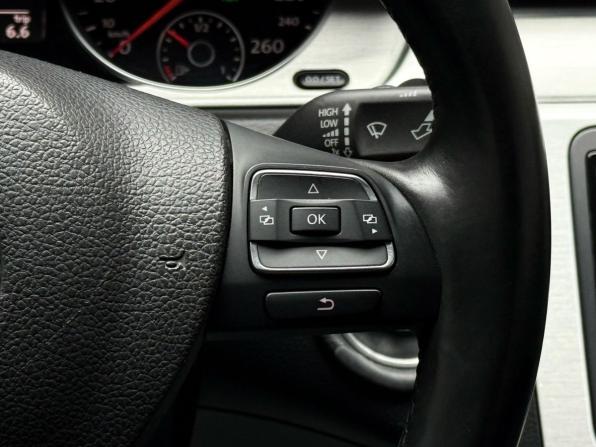 Volkswagen Passat B7 с пробегом 2011 года, цена 1 229 000 рублей, 129835 км, седан, Автокод Объявления
