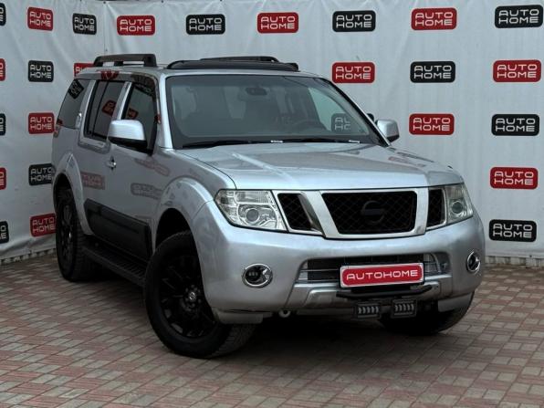 Nissan Pathfinder III Рестайлинг с пробегом 2011 года, цена 1 349 999 рублей, 260123 км, внедорожник, Автокод Объявления