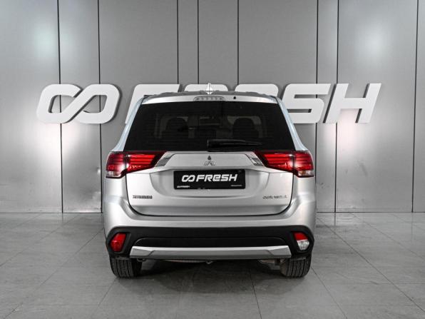 Mitsubishi Outlander III Рестайлинг 2 с пробегом 2017 года, цена 1 769 000 рублей, 120977 км, внедорожник, Автокод Объявления