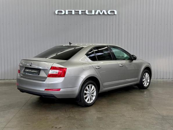 Skoda Octavia III (A7) с пробегом 2015 года, цена 1 597 000 рублей, 105821 км, лифтбек, Автокод Объявления