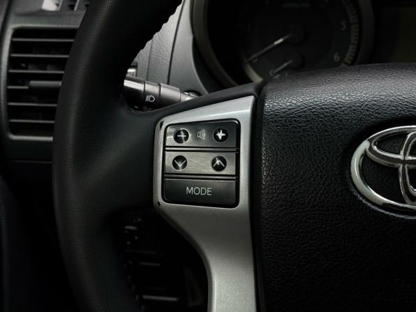 Toyota Land Cruiser Prado 150 Series с пробегом 2012 года, цена 2 629 000 рублей, 264211 км, внедорожник, Автокод Объявления