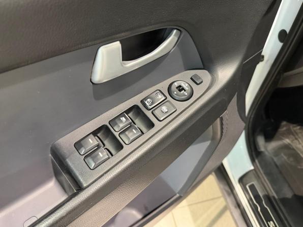 Kia Sportage III с пробегом 2013 года, цена 1 300 000 рублей, 180001 км, внедорожник, Автокод Объявления