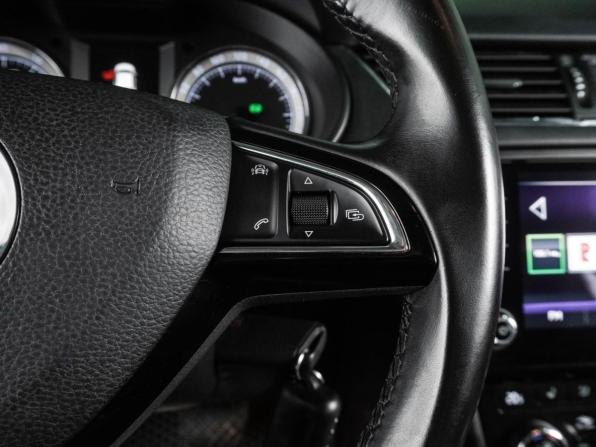 Skoda Octavia III (A7) Рестайлинг с пробегом 2018 года, цена 1 974 000 рублей, 134402 км, лифтбек, Автокод Объявления