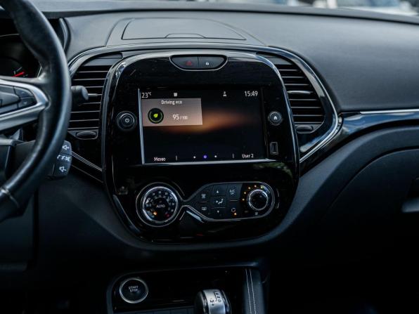 Renault Kaptur I Рестайлинг с пробегом 2021 года, цена 1 570 000 рублей, 56793 км, внедорожник, Автокод Объявления