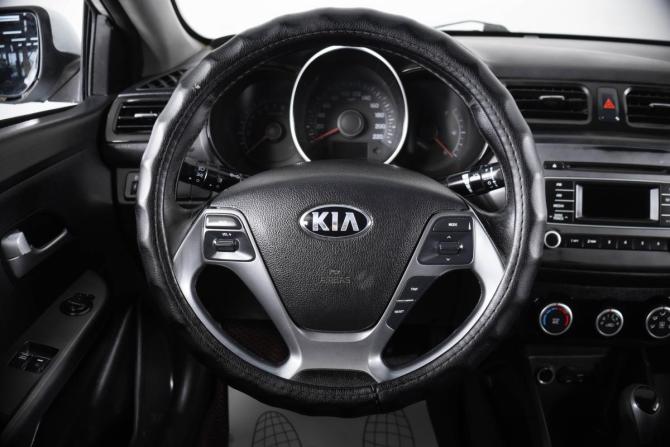 Kia Rio III Рестайлинг с пробегом 2017 года, цена 669 000 рублей, 180000 км, седан, Автокод Объявления