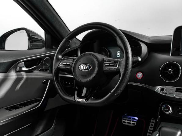 Kia Stinger I с пробегом 2018 года, цена 2 660 000 рублей, 122186 км, лифтбек, Автокод Объявления