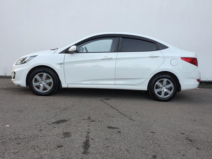Hyundai Solaris I Москва  - изображение 8