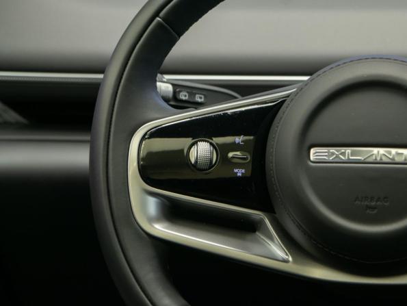 Exeed Exlantix ET с пробегом 2025 года, цена 5 250 000 рублей, 24238 км, внедорожник, Автокод Объявления