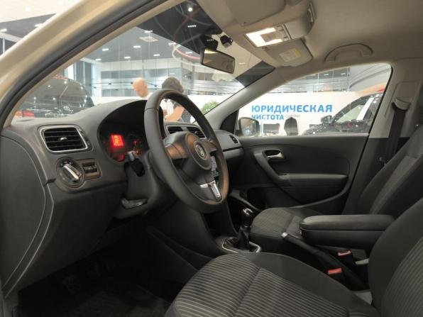 Volkswagen Polo V с пробегом 2013 года, цена 680 000 рублей, 142301 км, седан, Автокод Объявления