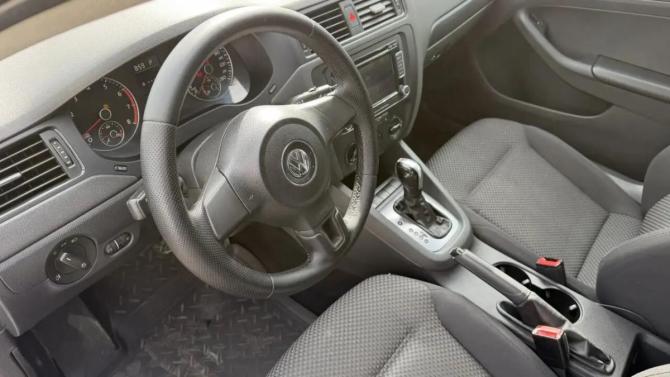 Volkswagen Jetta VI с пробегом 2013 года, цена 894 000 рублей, 284896 км, седан, Автокод Объявления