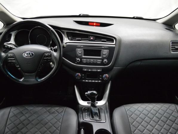 Kia Ceed II Рестайлинг с пробегом 2017 года, цена 1 139 000 рублей, 124346 км, хэтчбек, Автокод Объявления