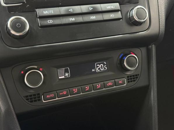 Volkswagen Polo V с пробегом 2013 года, цена 795 000 рублей, 159807 км, седан, Автокод Объявления