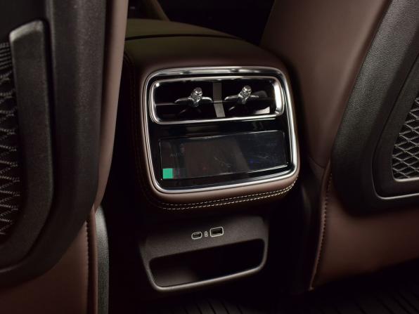 Geely Monjaro I Рестайлинг 2 с пробегом 2025 года, цена 3 970 995 рублей, 26 км, внедорожник, Автокод Объявления