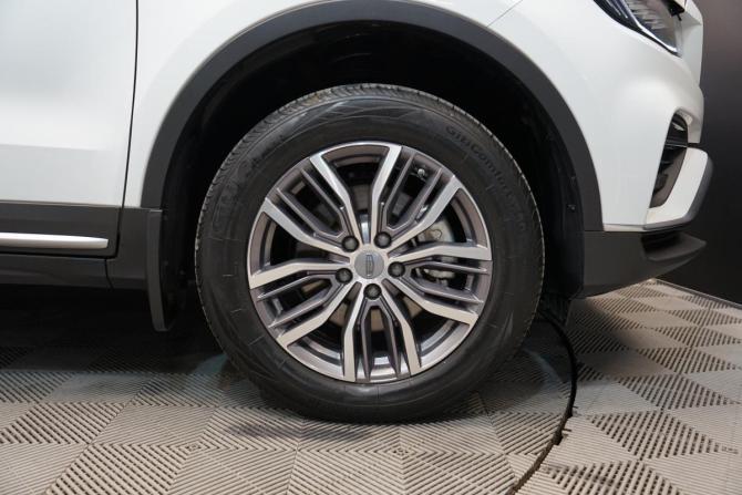 Geely Atlas Pro с пробегом 2022 года, цена 2 280 000 рублей, 44543 км, внедорожник, Автокод Объявления