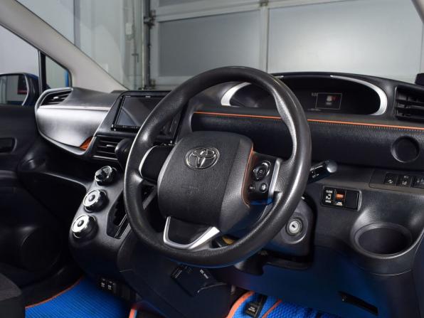 Toyota Sienta II Рестайлинг с пробегом 2019 года, цена 1 249 995 рублей, 184189 км, компактвэн, Автокод Объявления