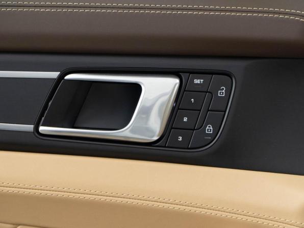 Porsche Panamera II Рестайлинг с пробегом 2022 года, цена 12 256 900 рублей, 12617 км, лифтбек, Автокод Объявления