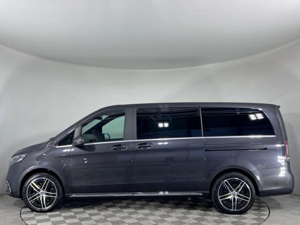 Mercedes-Benz V-Класс III (W447) Рестайлинг 2 с пробегом 2024 года, цена 10 899 000 рублей, 9692 км, минивэн, Автокод Объявления