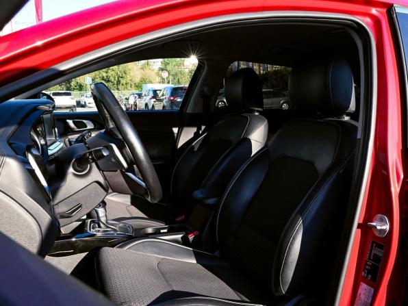 Kia Ceed III с пробегом 2019 года, цена 1 925 000 рублей, 96726 км, универсал, Автокод Объявления
