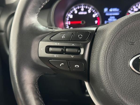 Kia Rio IV с пробегом 2019 года, цена 1 540 000 рублей, 97732 км, хэтчбек, Автокод Объявления