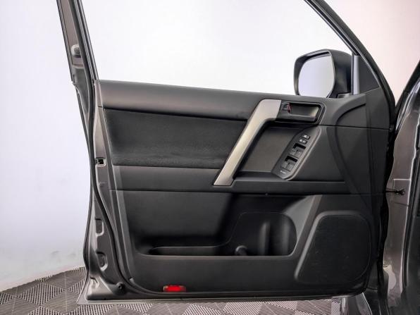 Toyota Land Cruiser Prado 150 Series Рестайлинг 3 с пробегом 2021 года, цена 5 650 000 рублей, 43771 км, внедорожник, Автокод Объявления
