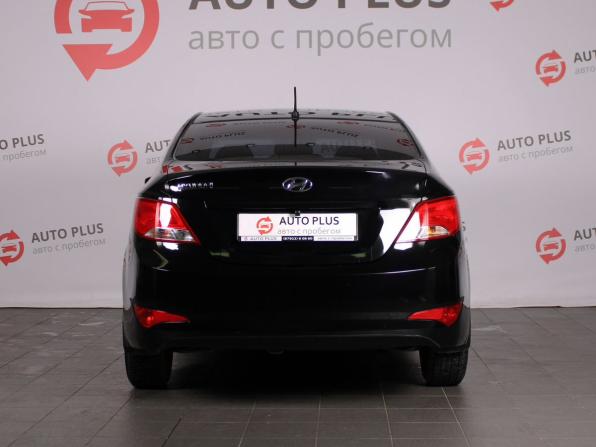 Hyundai Solaris I Рестайлинг с пробегом 2015 года, цена 1 100 000 рублей, 209300 км, седан, Автокод Объявления