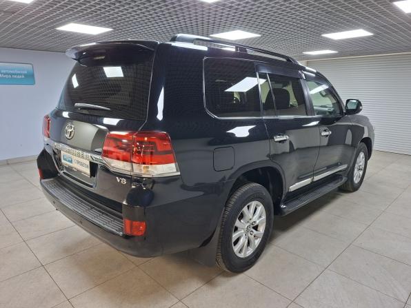 Toyota Land Cruiser 200 Series Рестайлинг 2 с пробегом 2019 года, цена 7 449 000 рублей, 137000 км, внедорожник, Автокод Объявления