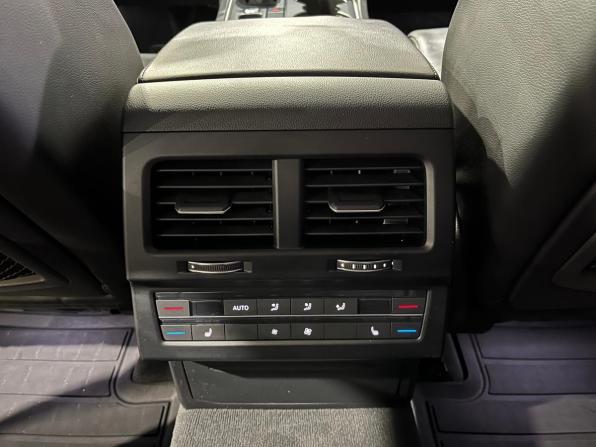 Volkswagen Touareg III с пробегом 2020 года, цена 4 450 000 рублей, 199674 км, внедорожник, Автокод Объявления
