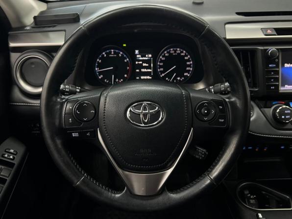 Toyota RAV4 IV (XA40) Рестайлинг с пробегом 2018 года, цена 2 630 000 рублей, 101609 км, внедорожник, Автокод Объявления