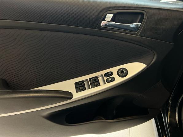 Hyundai Solaris I с пробегом 2011 года, цена 799 000 рублей, 106492 км, седан, Автокод Объявления