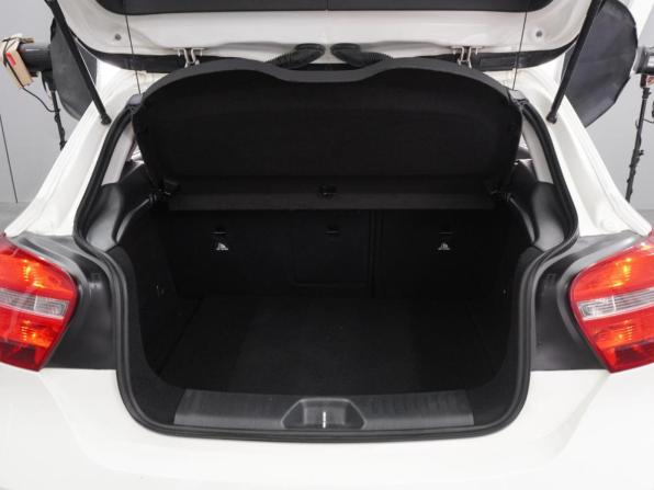 Mercedes-Benz A-Класс III (W176) с пробегом 2015 года, цена 1 399 000 рублей, 141581 км, хэтчбек, Автокод Объявления