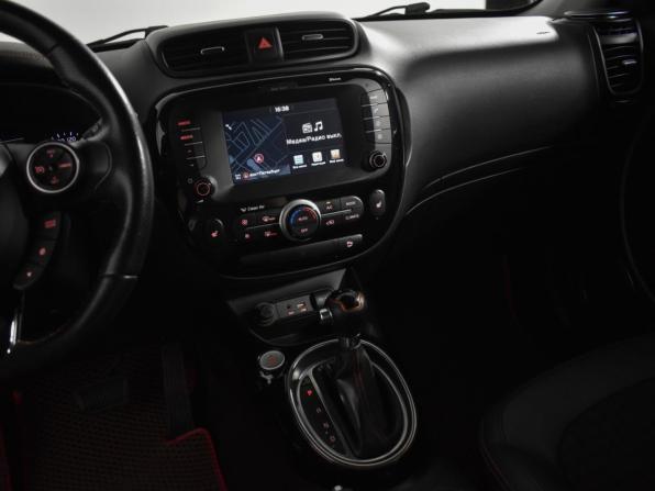 Kia Soul II Рестайлинг с пробегом 2017 года, цена 1 350 000 рублей, 92359 км, хэтчбек, Автокод Объявления
