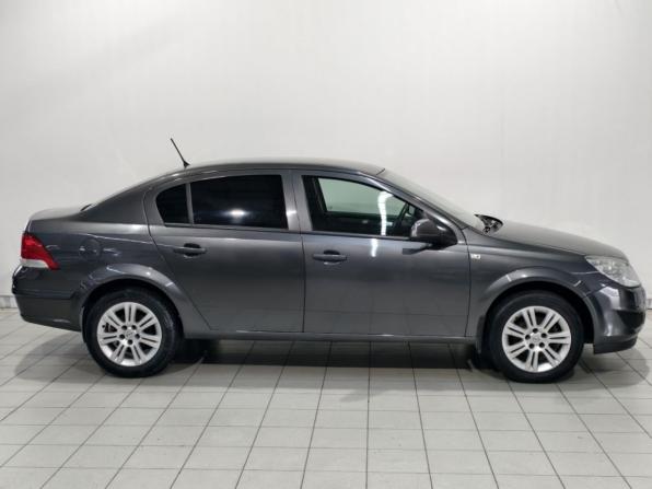 Opel Astra H Рестайлинг с пробегом 2011 года, цена 435 000 рублей, 300039 км, седан, Автокод Объявления