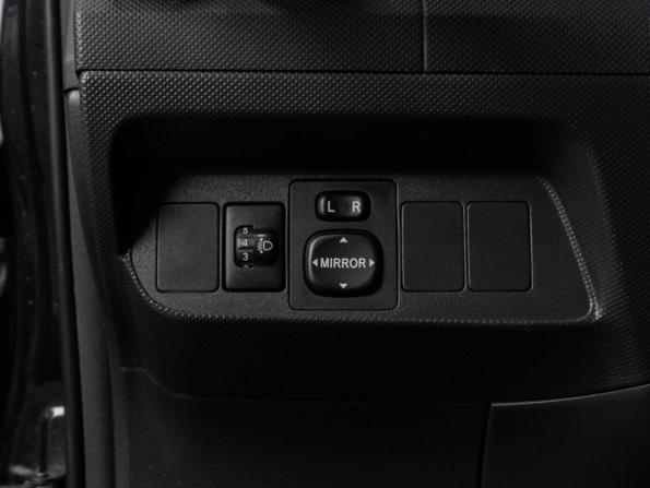 Toyota Auris I с пробегом 2007 года, цена 679 000 рублей, 183555 км, хэтчбек, Автокод Объявления