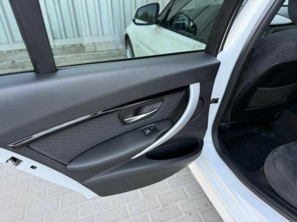 BMW 3 серии VI (F3x) Рестайлинг с пробегом 2017 года, цена 1 729 000 рублей, 257245 км, седан, Автокод Объявления