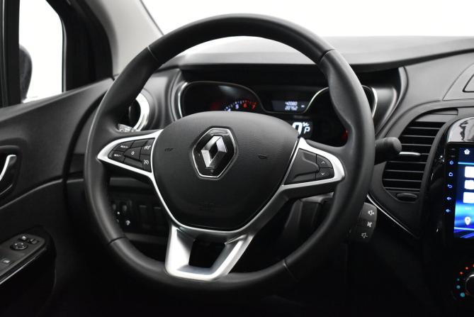 Renault Kaptur I Рестайлинг с пробегом 2021 года, цена 1 680 000 рублей, 42080 км, внедорожник, Автокод Объявления