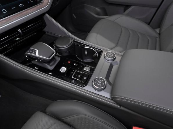 Volkswagen Touareg III Рестайлинг с пробегом 2025 года, цена 8 250 000 рублей, 50 км, внедорожник, Автокод Объявления