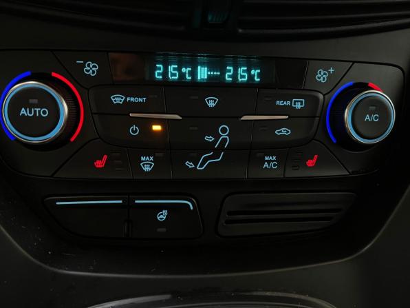 Ford Kuga II Рестайлинг с пробегом 2017 года, цена 1 500 000 рублей, 183000 км, внедорожник, Автокод Объявления
