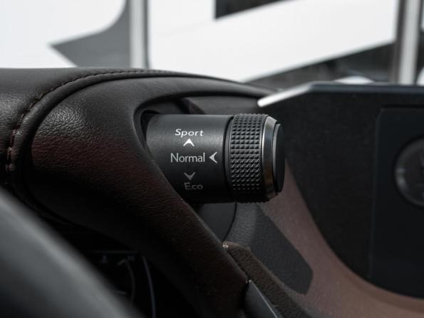 Lexus ES VII с пробегом 2018 года, цена 3 070 500 рублей, 167888 км, седан, Автокод Объявления