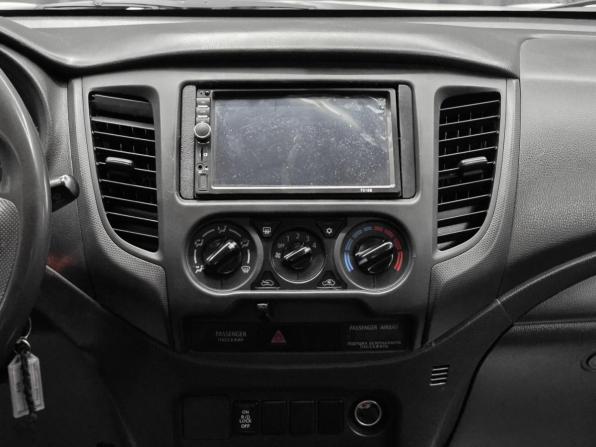 Mitsubishi L200 V Рестайлинг с пробегом 2019 года, цена 2 050 000 рублей, 160000 км, пикап, Автокод Объявления