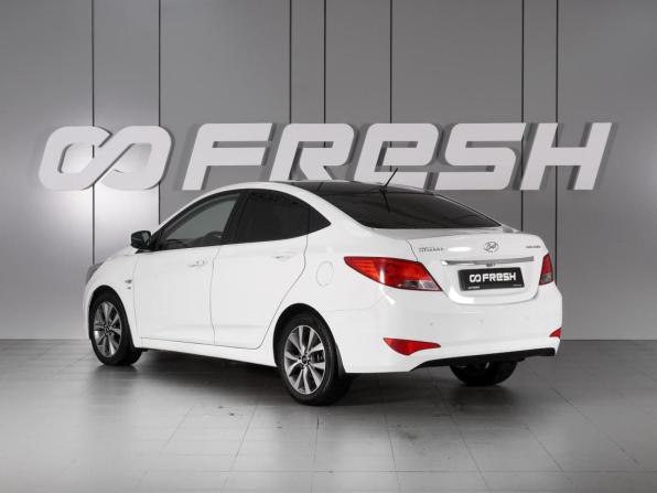 Hyundai Solaris I Рестайлинг с пробегом 2015 года, цена 1 065 000 рублей, 217179 км, седан, Автокод Объявления